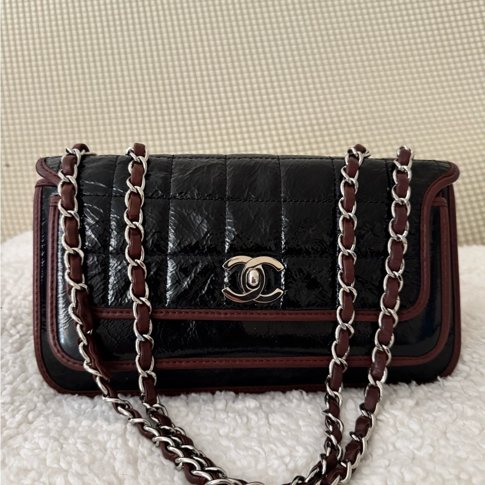Medium Chanel black patent chocolate bar, brown leather edge, silver hardware